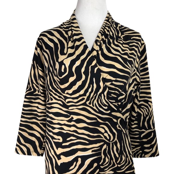 J McLaughlin Tiger Print Dress NWT 3/4 Sleeve V Neck Wrap Stretch Knit $228 RV M - Picture 5 of 5